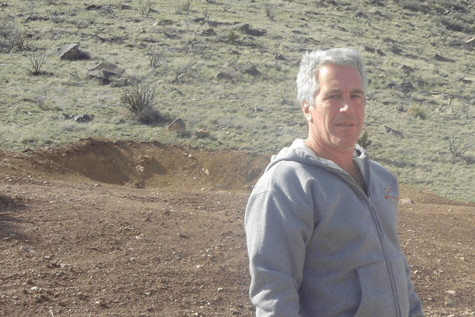 Epstein's lawyer testifies to House Oversight Committee as Democrats stand skeptical