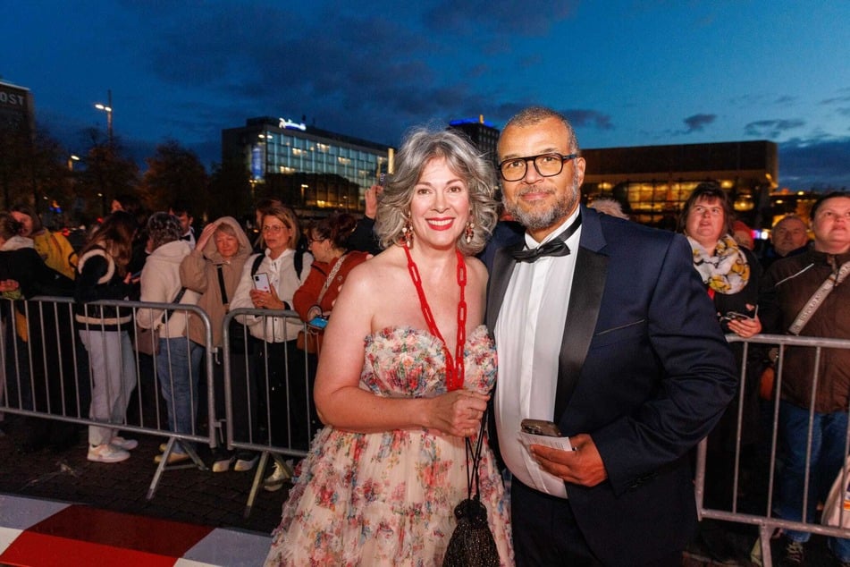 Cheryl Shepard (60) mit Ehemann Nikolaus Onkonkwo (63)