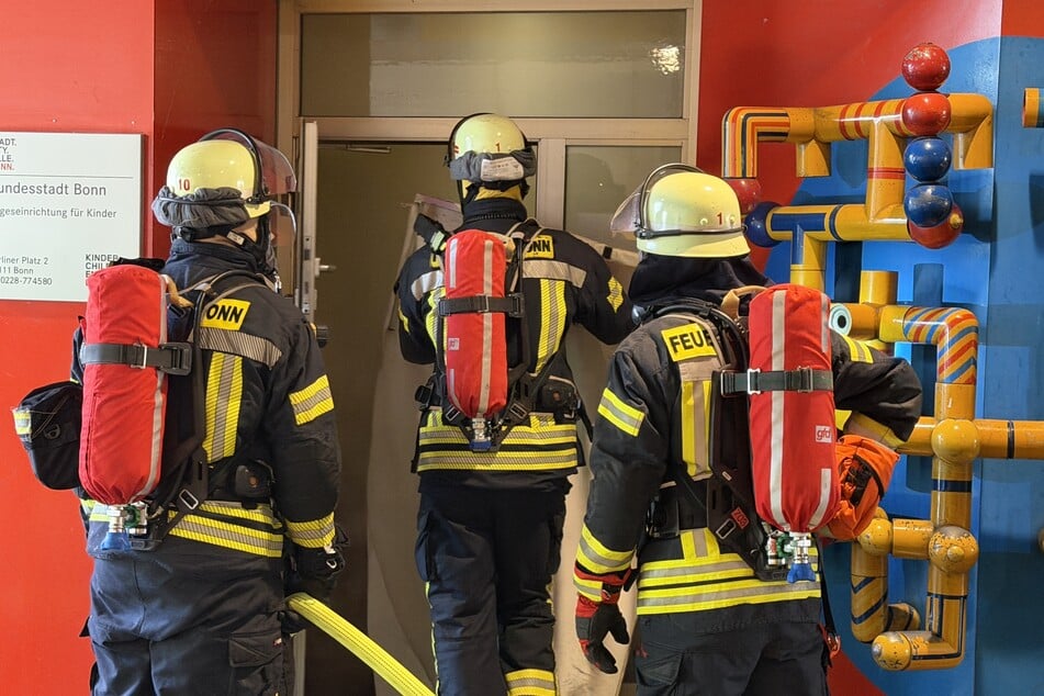 Feuer bricht in Küche aus: Kindergarten nicht mehr nutzbar