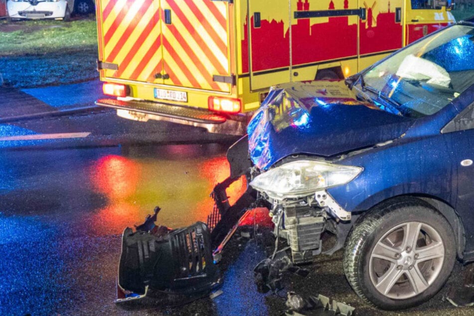 Einsatz bei Wind und Wetter: Crash in Nordsachsen fordert Verletzten