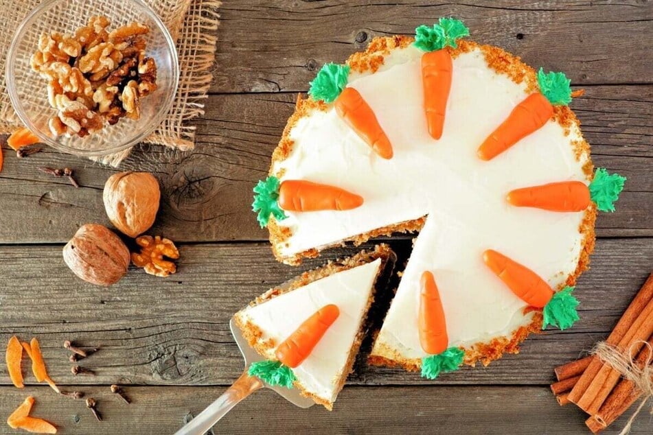 Karottenkuchen Rezept: Saftiger Rüblikuchen