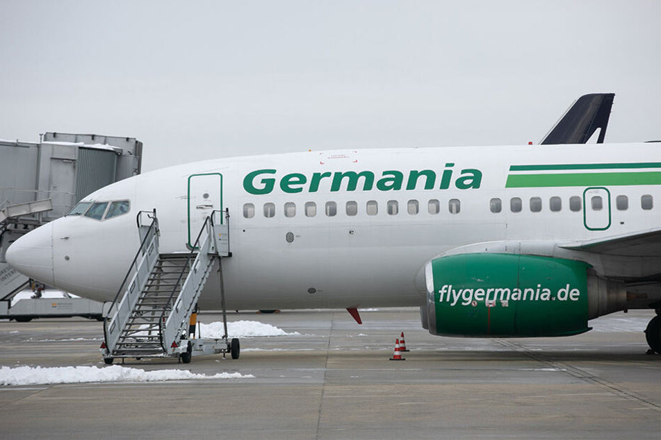 Auch dieser Germania-Flieger am Dresdner Flughafen blieb am Boden.