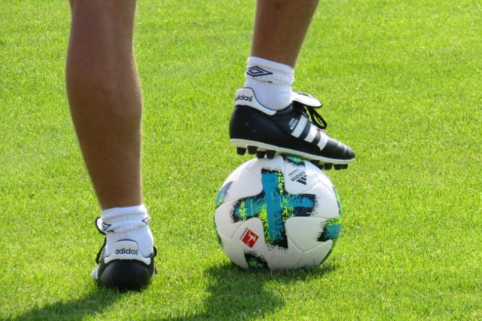 Hochwertige Fußballschuhe gehören zur Grundausrüstung eines jeden Fußballspielers.