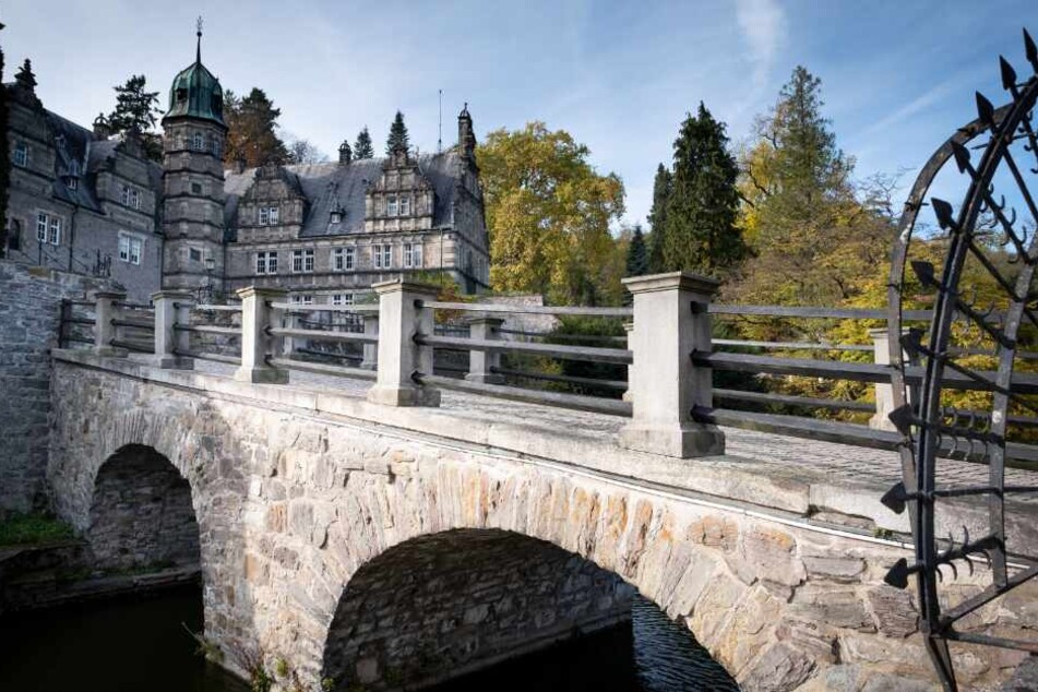 ...das Schloss Hämelschenburg, ...