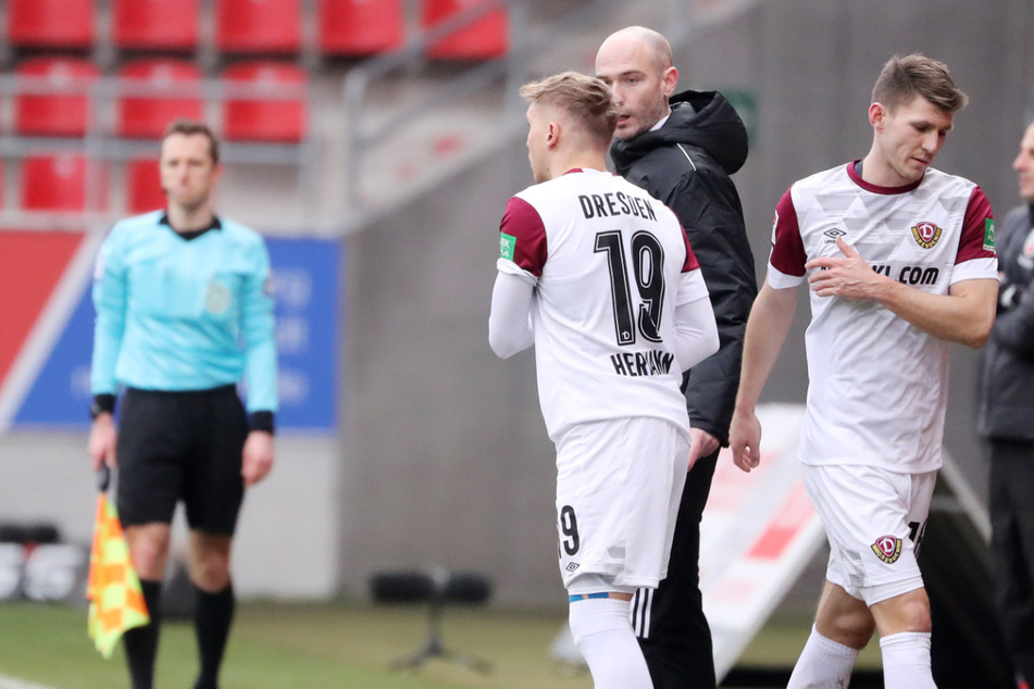 Am 18. Dezember 2021 wurde Luca Herrmann (23) in Ingolstadt für Robin Becker eingewechselt.