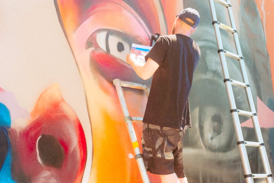Ab Samstag (25.7.) werden die ZURKRAFT Studios in Crimmitschau zum Kunstfestival, denn Graff Factory kommt in die Stadt.