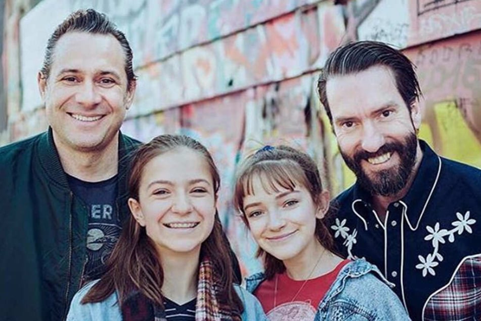 "The Voice Kids 2019"-Sieger Mimi (l.) und Josefine produzierten mit Boss Hoss einen Song.