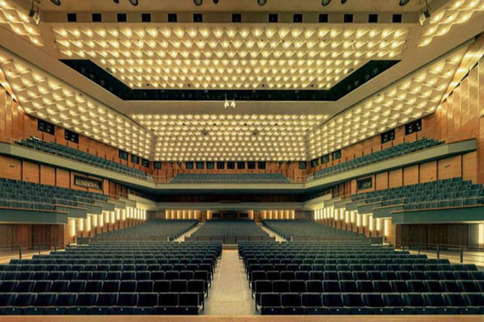 Die Stadthalle - für Maurizio Camagna "ein Meisterstück mit Blick für jedes Detail".