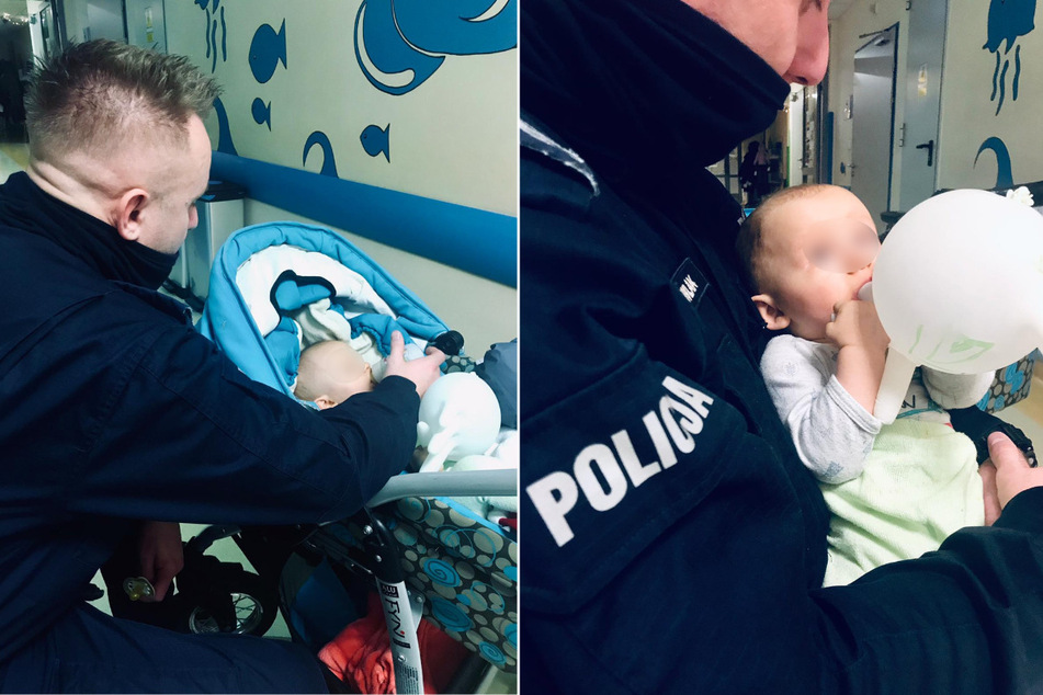 Polizeibeamte kümmern sich um das verlassene Kind.