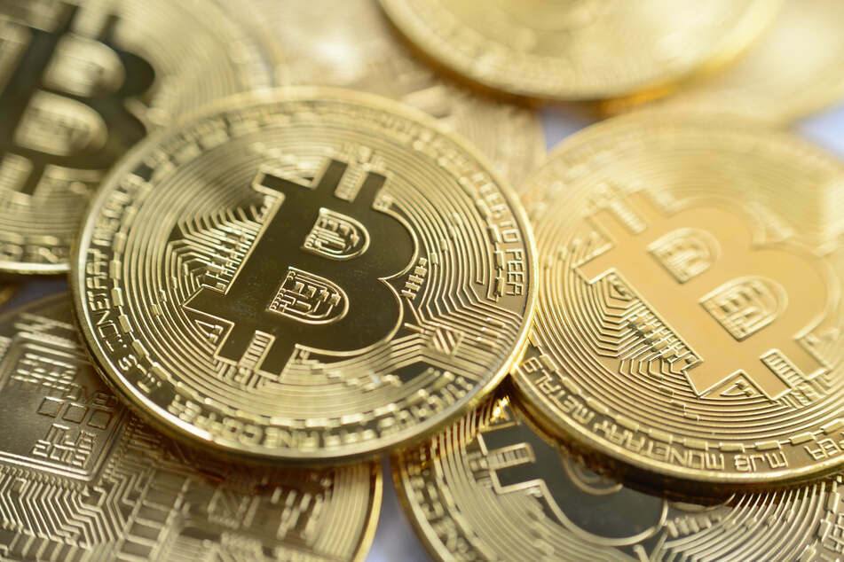 München: "In letzter Sekunde" festgenommen: Bitcoin-Betrüger soll fast 480.000 Euro ergaunert haben