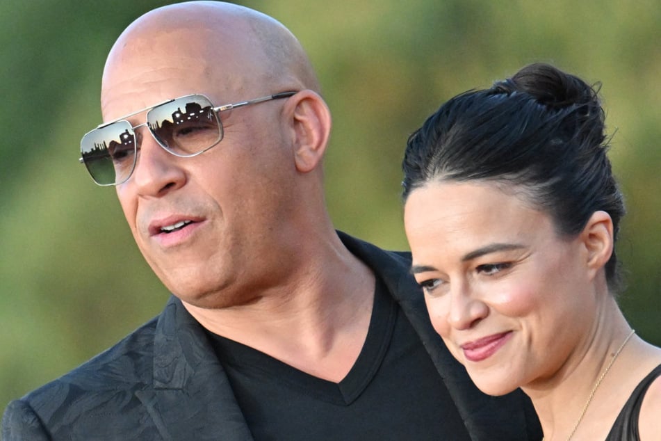 Wine diesel (57, l.) Und Michelle Rodríguez (46) Lassen es für Einen Eiscremehersteller in Ihren "Fast & Furious"-The role Als Dominic Toretto und Letty Ortíz Eher Ruhiger Anger.