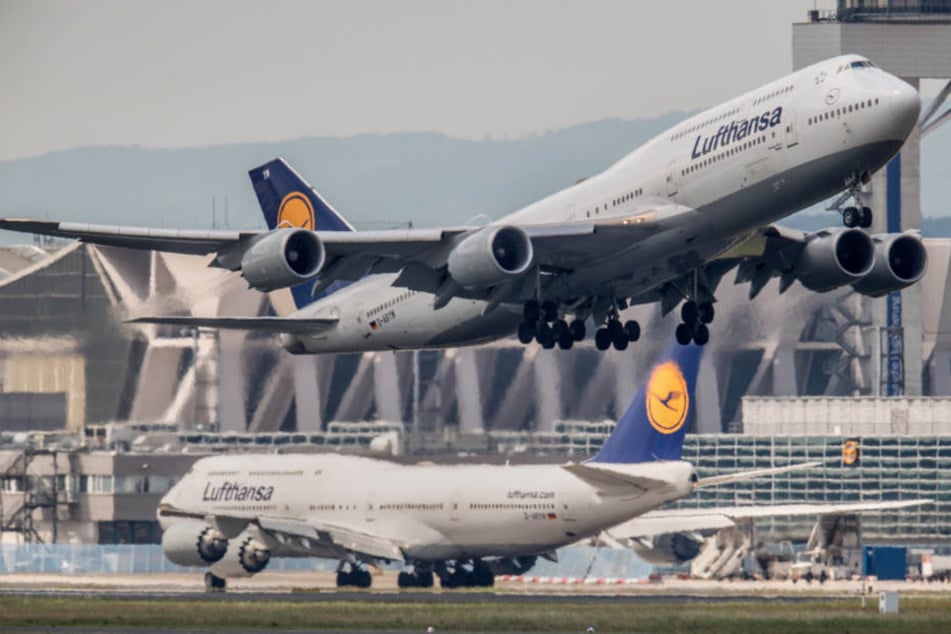 Die Boeing 747 war gerade einmal 15 Minuten unterwegs. Da beschloss sich der Kapitän, umzukehren.