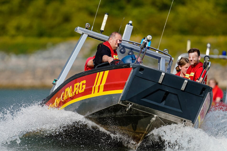 Die Frauen konnten nur noch tot aus dem Fluss geborgen werden. (Symbolbild)