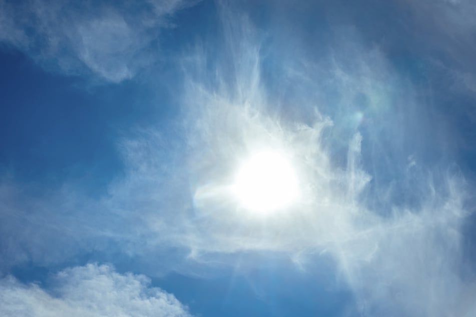 Sonne satt und Schatten gesucht: Am Sonntag wird es bis zu 33 Grad heiß.