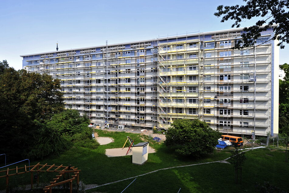 Das Wohnhaus am Rosenhof wird noch bis Ende des Jahres saniert.