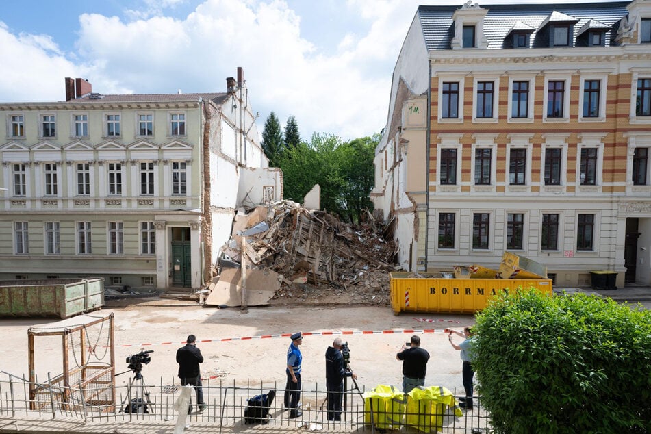 Am 18. Mai war das Haus in Görlitz in die Luft geflogen. Mutmaßliche Täter wurden geschnappt, die Festnahmen aber der Öffentlichkeit verheimlicht.