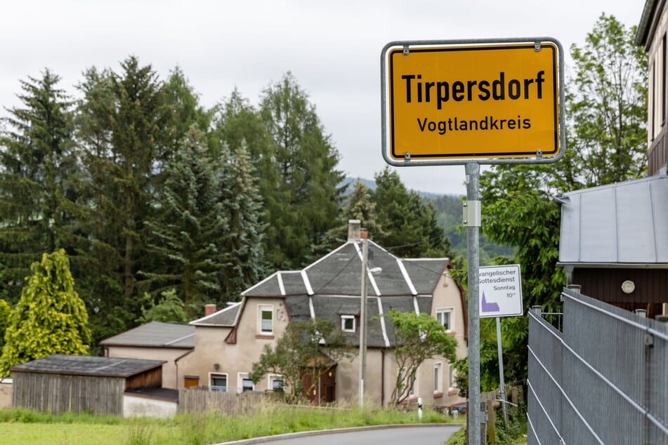 Das idyllische Tirpersdorf (1350 Einwohner) wurde Schauplatz eines Verbrechens.