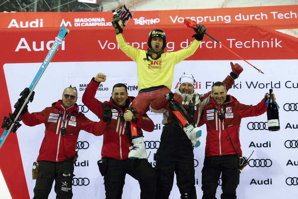 Albert Popov (27) gewann den Nachtslalom in Madonna di Campiglio, es war sein erster Weltcup-Sieg.