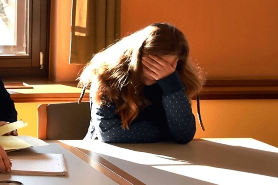 Tatjana T. (17) kassierte Montag vier Wochen Arrest.