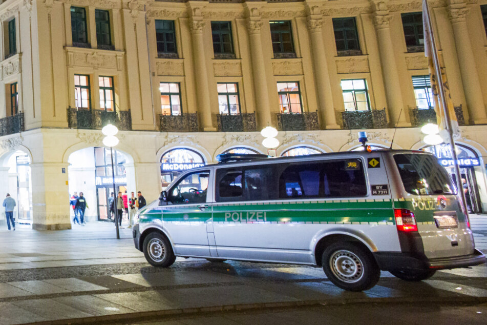 Die Münchner Polizei hat eine Kindergeburtstagsfeier mit über hundert Gästen aufgelöst. (Symbolbild)