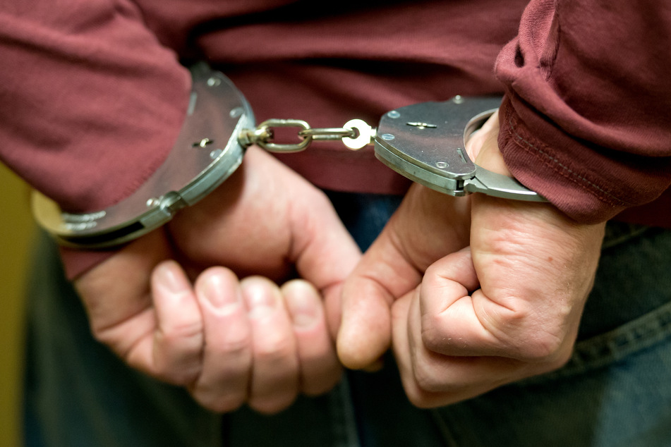 Die Bonner Polizei hat einen dritten Verdächtigen festgenommen. (Symbolbild)