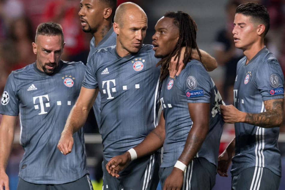 Renato Sanches (2.v.r.) könnte den FC Bayern München diesen Sommer verlassen.