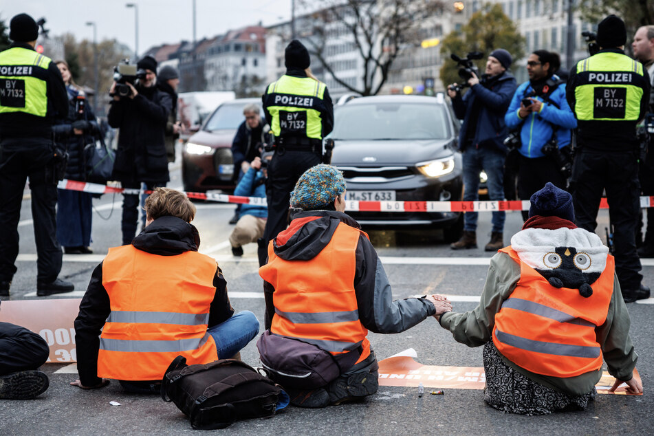 "Letzte Generation" blockiert München: Klimaproteste sorgen für langen Stau