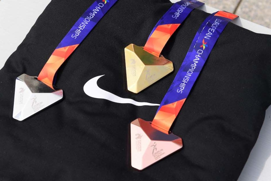 Die Objekte der Begierde: Gold-, Silber- und Bronze-Medaille der Leichtathletik-EM 2018 in Berlin.