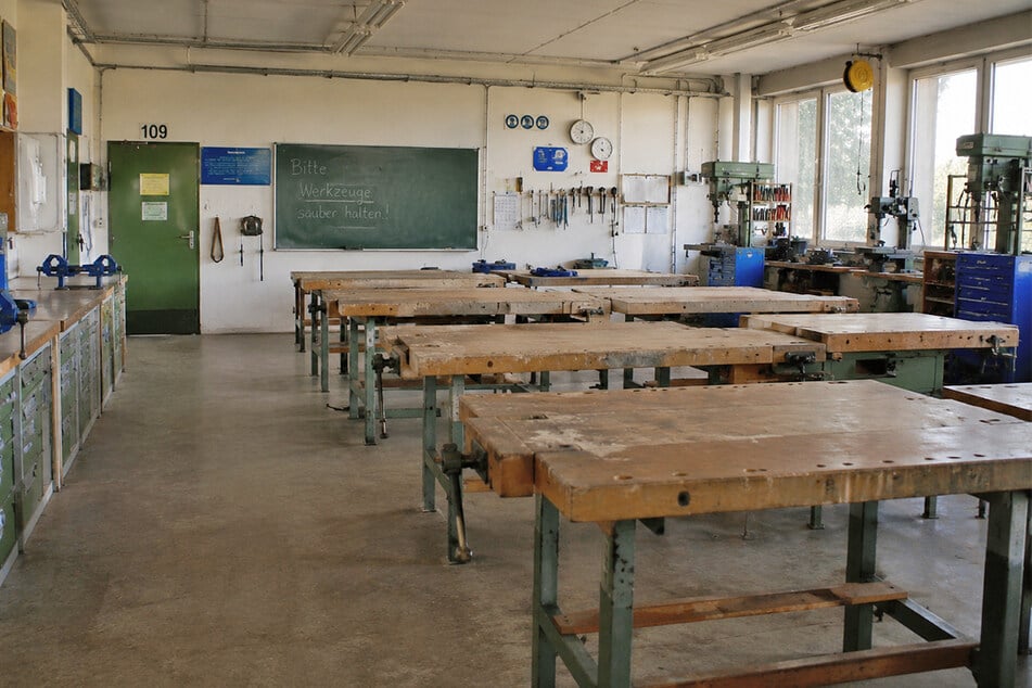 Tausende freie Stellen: Warum die Jugend das Handwerk verweigert