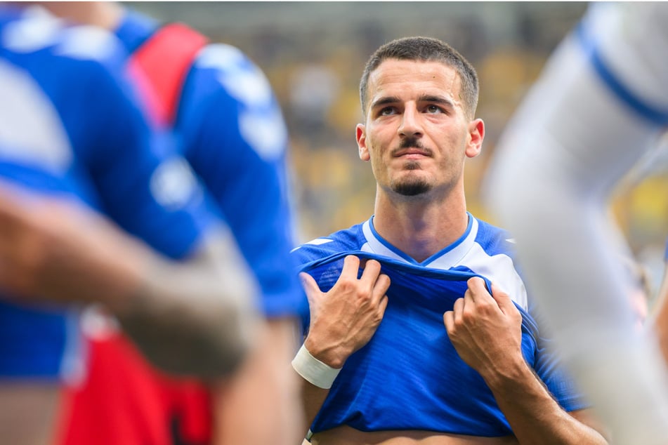 Andi Hoti zeigte für den 1. FC Magdeburg beim Gastspiel in Dresden eine starke Leistung, danach spielte er beim FCM keine Rolle, fährt nun auch nicht mit ins Trainingslager. Wechselt er?