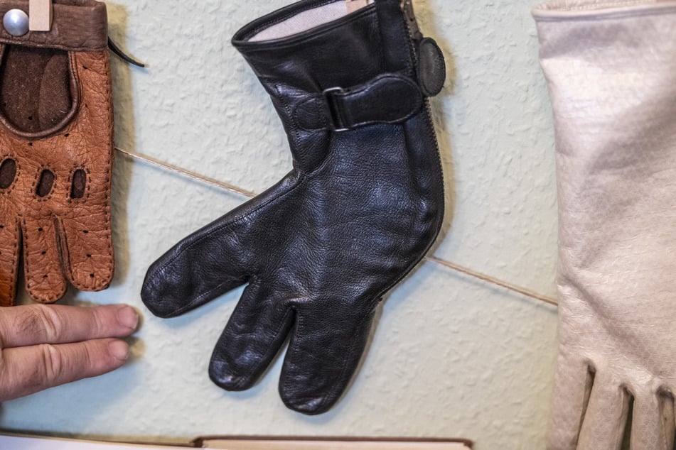 So kann ein Handschuh für Contergan-Geschädigte aussehen.