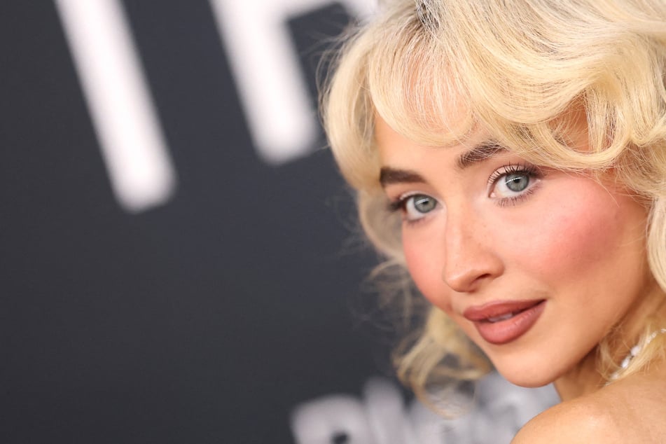 Sabrina Carpenter teases spicy lyrics on Man's Best Friend: "Not for any pearl clutchers"