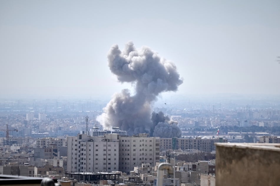 Die israelische Luftwaffe fliegt weitere Angriffe auf die Hauptstadt Irans.