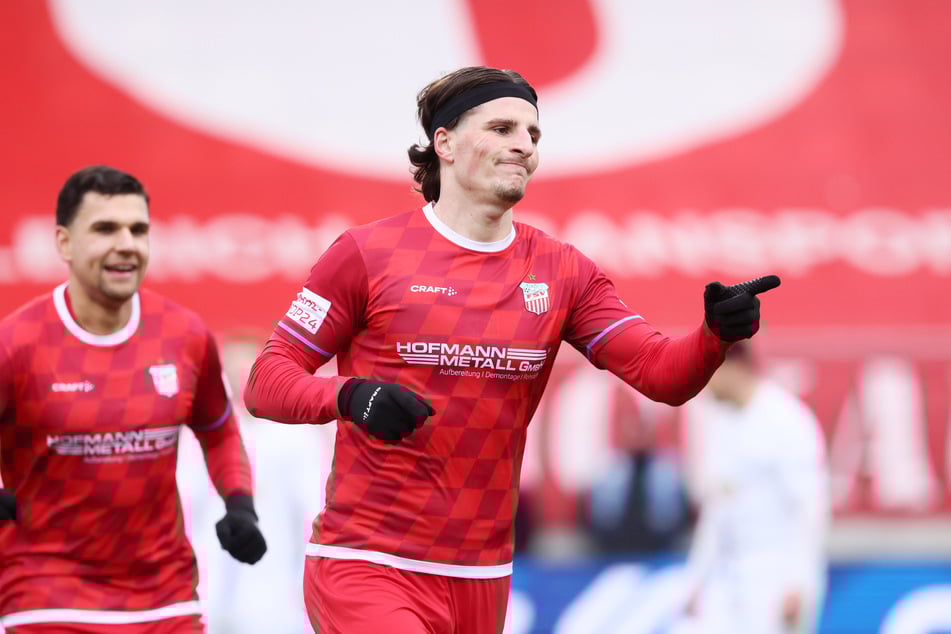 Veron Dobruna (vorn) traf gegen Eilenburg zur 1:0-Führung.