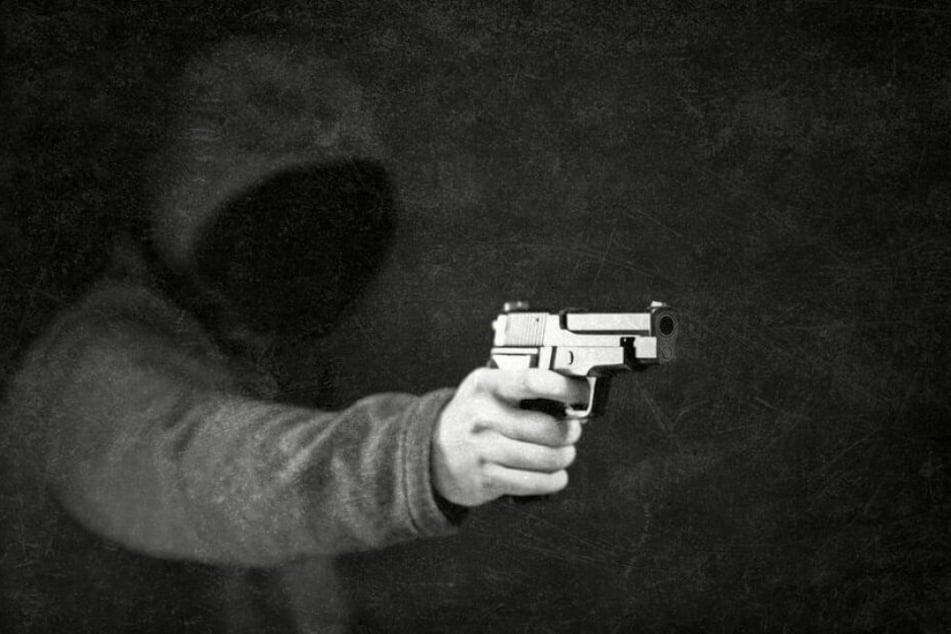 Zeugen hörten Schüsse und riefen die Polizei. (Symbolbild)