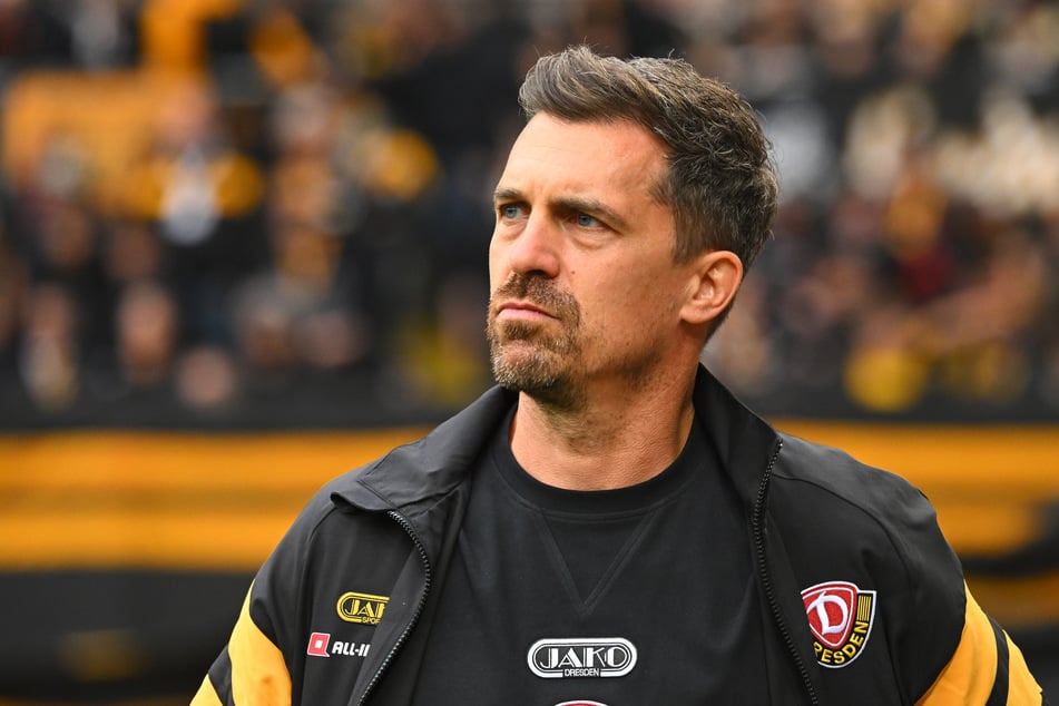 Thomas Stamm (43) rät seinen Spielern, sich nicht zu viele Gedanken zu machen - dann klappt's auch mit dem Toreschießen.