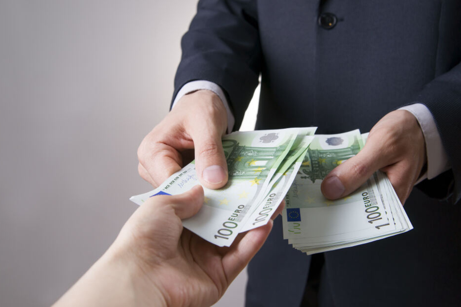 Der Geschäftsmann zahlte insgesamt 1,6 Millionen Euro Lösegeld. (Symbolbild)
