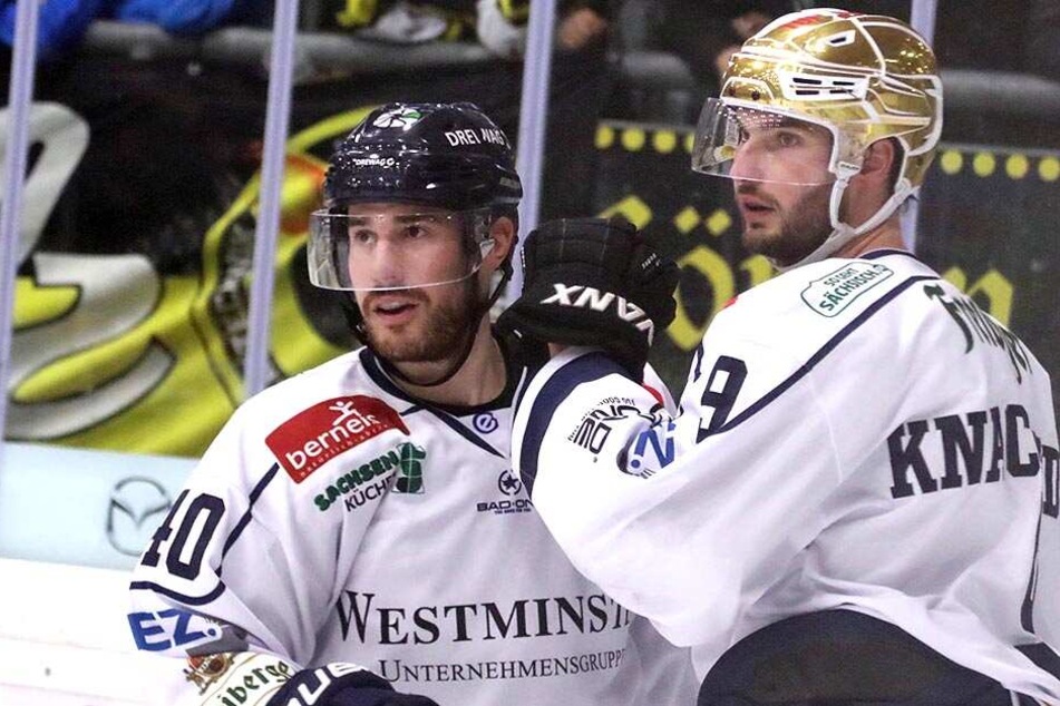 Nick Huard (l.) servierte Jordan Knackstedt den Puck zum entscheidenden 4:3-Siegtreffer in der Verlängerung.