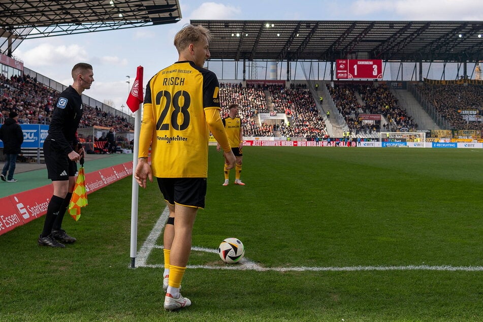 Der ruhende Ball ist auch eine Aufgabe für Sascha Risch. Klappte zuletzt eher nicht so.