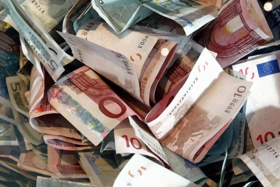 Ein Spieler gewann alleine 31,5 Millionen Euro. (Symbolbild)