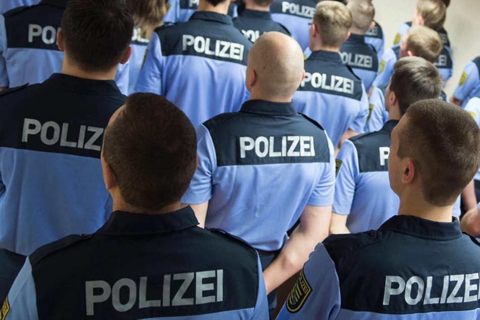 Auszubildende der sächsischen Wachpolizei: Die Kritik an den Hilfspolizisten ist nie verstummt. Auch die Gewerkschaft der Polizei lehnt das Modell ab.