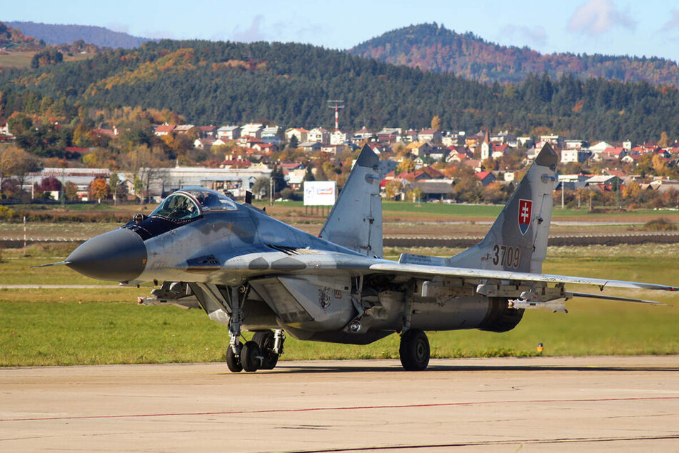 Die Slowakei erhielt MiG-29-Kampfjets aus Sowietbeständen. Russland moniert: Ohne Kreml-Zustimmung hätten diese Jets nicht an die Ukraine geliefert werden dürfen.