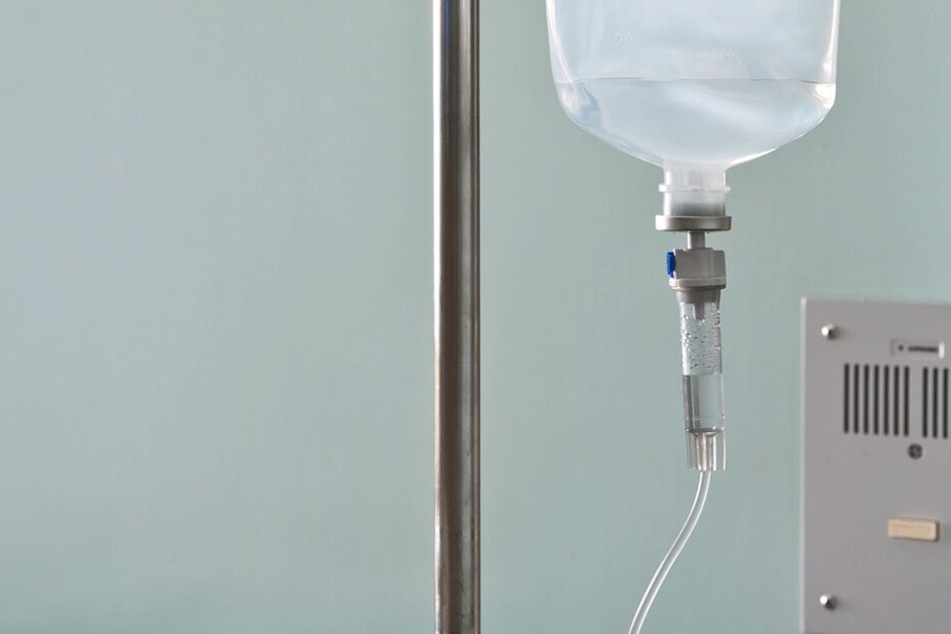 Nachdem sich Carl G. (57) die Hoden abgeschnitten hatte, zweifelte sein Anwalt an dessen "Kompetenz" am Prozess teilzunehmen.