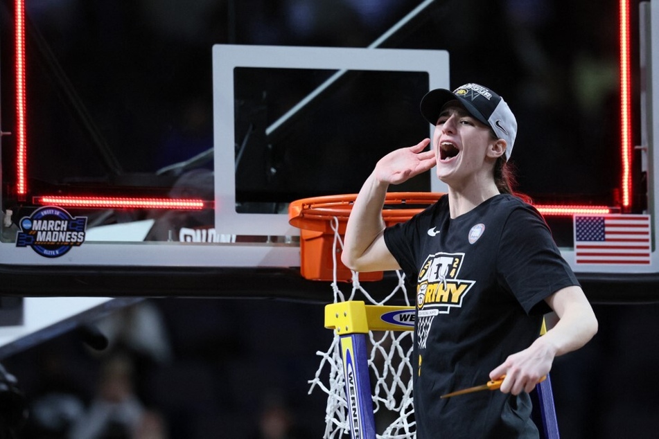 Caitlin Clark and the Iowa Hawkeyes secured their ticket to the Final Four with a big win over LSU on Monday night.