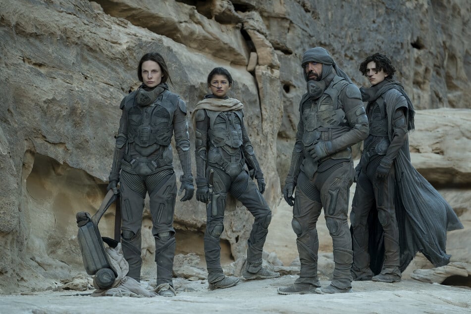 Rebecca Ferguson (38, v.l.n.r.), Zendaya (25), Javier Bardem (53) und Timothée Chalamet, 26) in "Dune".