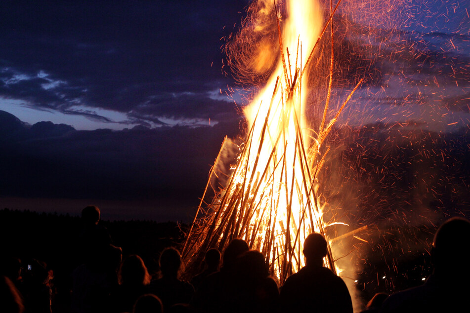Johannifeuer haben ein lange Tradition. (Archiv)