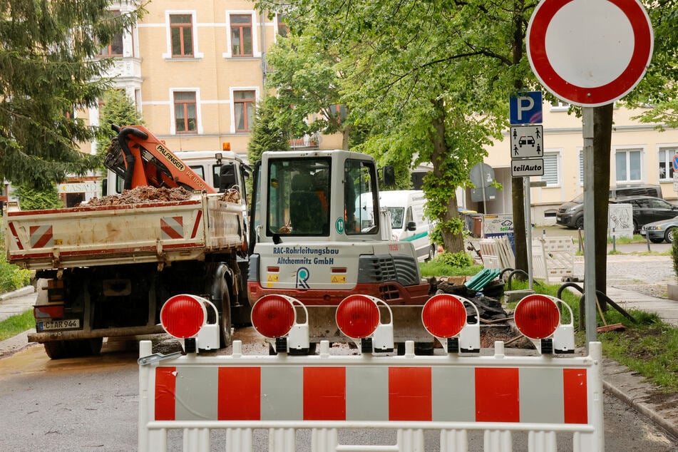 Auf der Emil-Rosenow-Straße gab es im Mai einen Wasserrohrbruch.