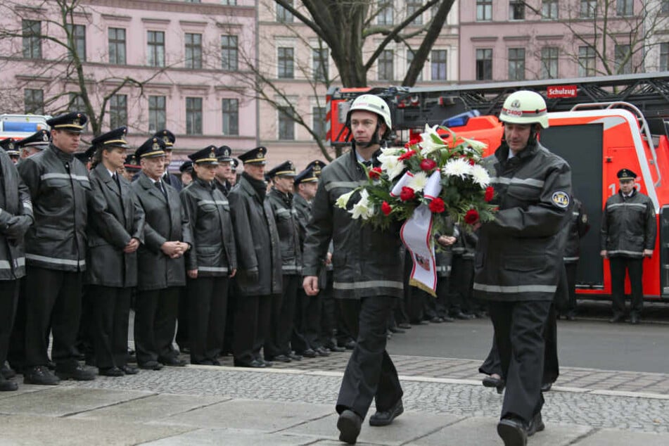 Am Totensonntag wollen die Berliner Feuerwehren ihrer im Dienst verstorbenen Kollegen gedenken (Archivbild).