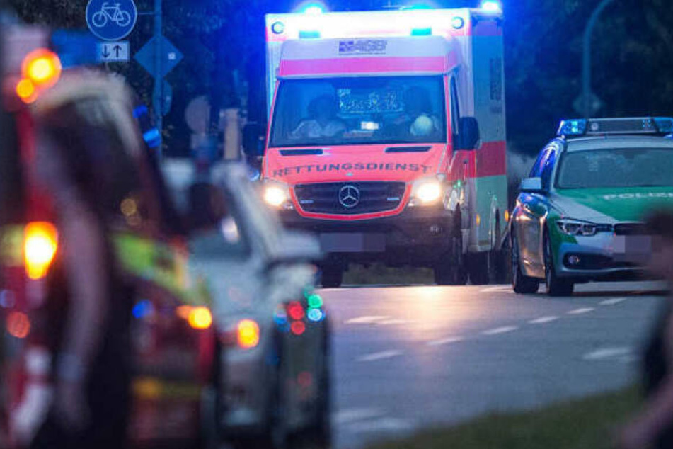 Die 18-Jährige wurde sofort in eine Klinik verbracht, erlag dort aber ihren Verletzungen.