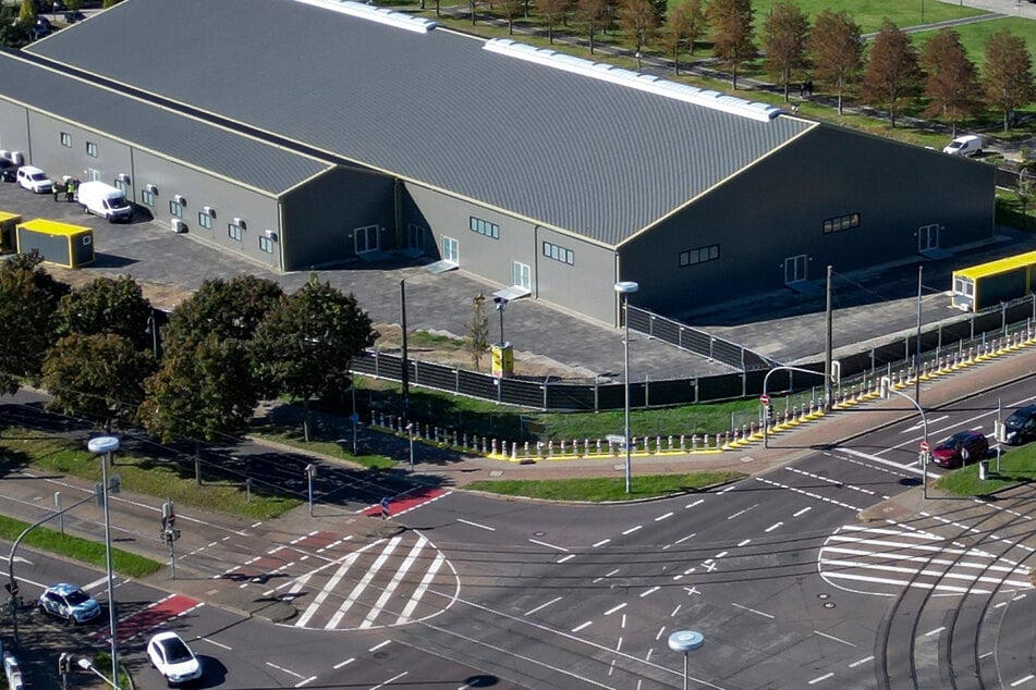 Eigens für das Gerichtsverfahren gegen den Amokfahrer wurde ein provisorisches Gebäude gebaut.